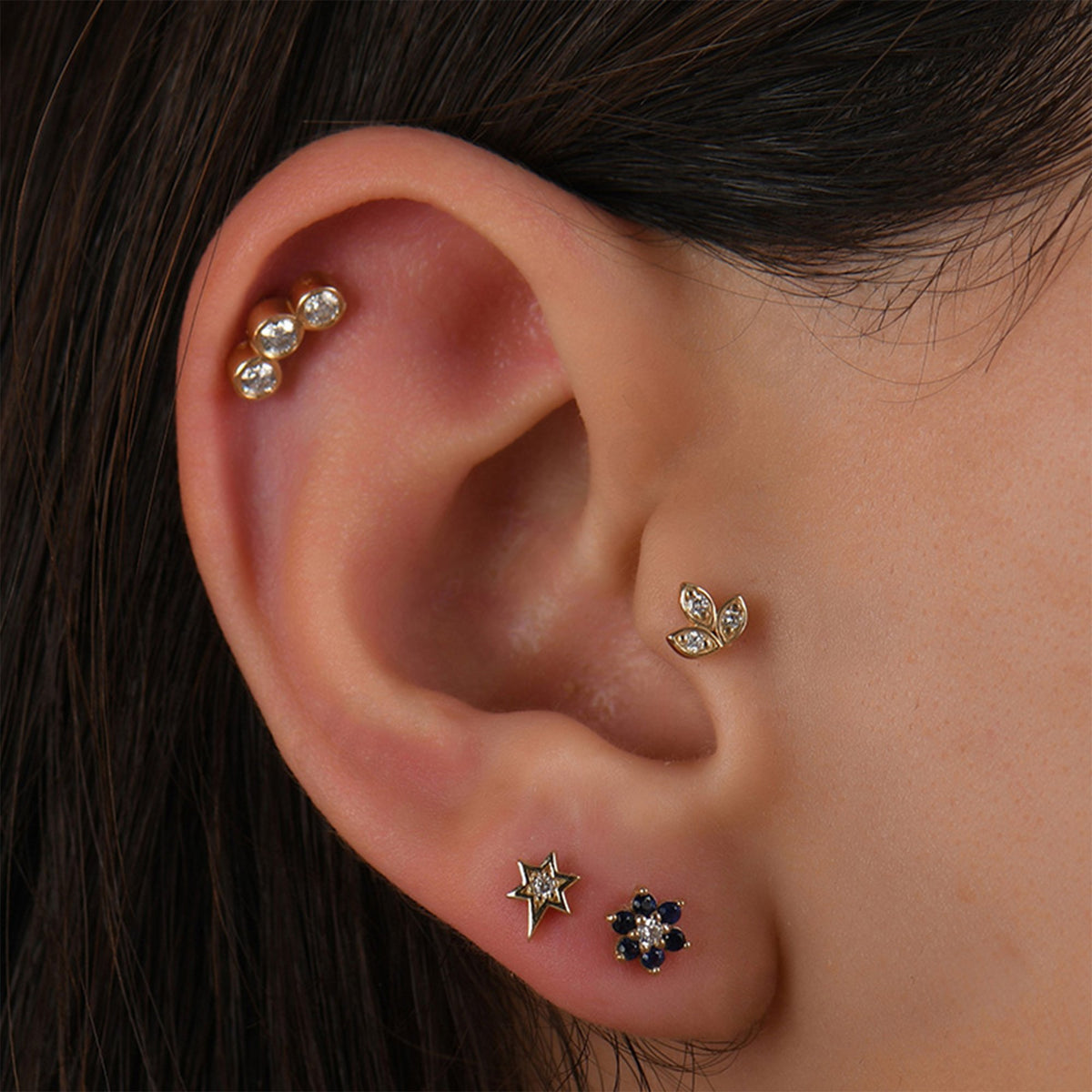 0,15 Karat Üç Taşlı Pırlanta Piercing
