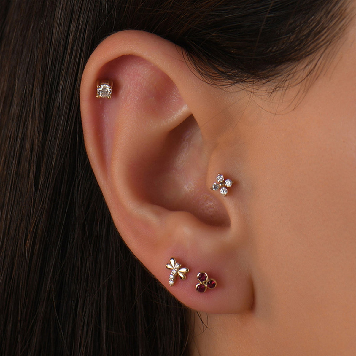 0,07 Karat Tektaş Pırlanta Piercing