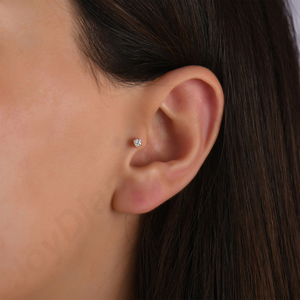 0,05 Karat Tektaş Pırlanta Piercing