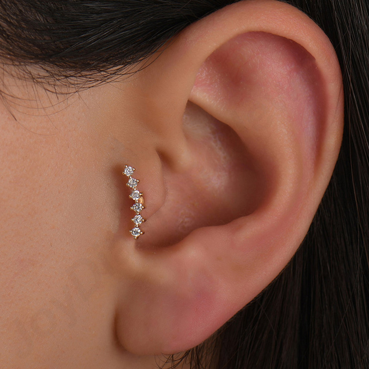 0,06 Karat Kavisli Pırlanta Piercing