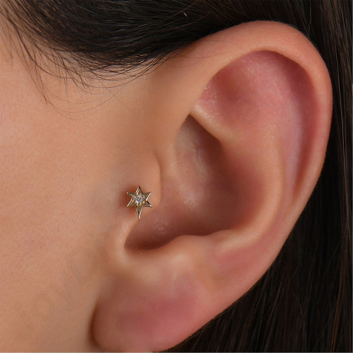 0,02 Karat Kuzey Yıldızı Pırlanta Piercing