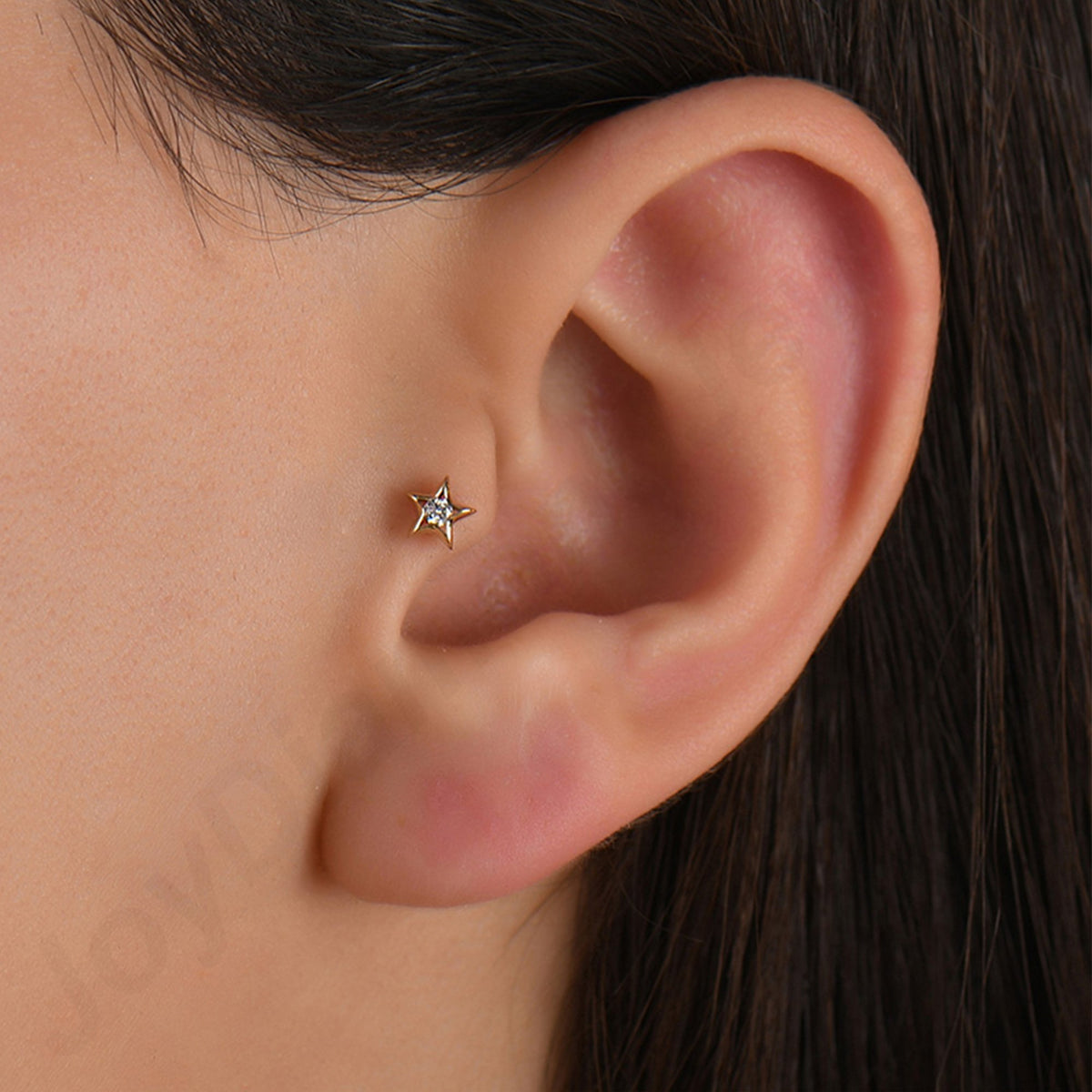 0,03 Karat Yıldız Pırlanta Piercing