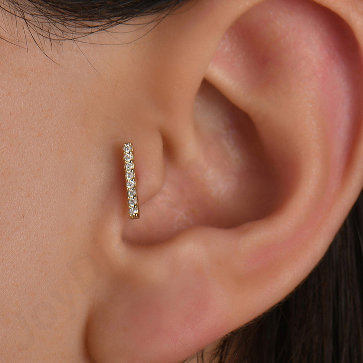 0,05 Karat Çubuk Pırlanta Piercing